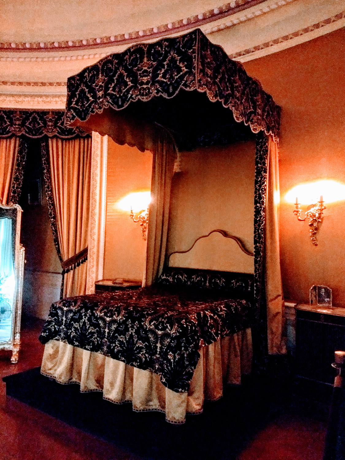 Edith Vanderbilt's bedroom- Louis XV style